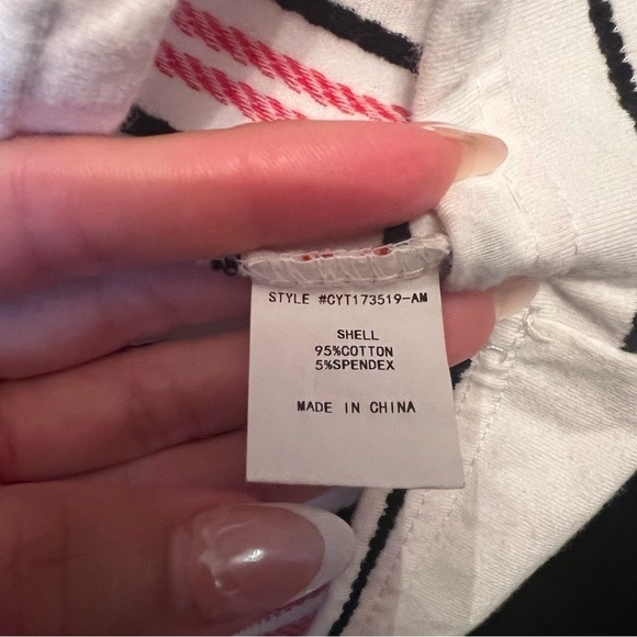 CODE X MODE White/Red/Blue Striped
Puff Sleeve Top size L - Picture 6 of 7